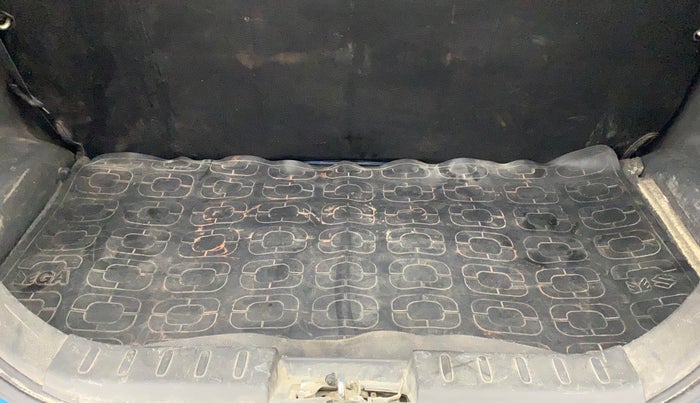 2017 Maruti Alto 800 LXI, Petrol, Manual, 1,21,145 km, Boot Inside