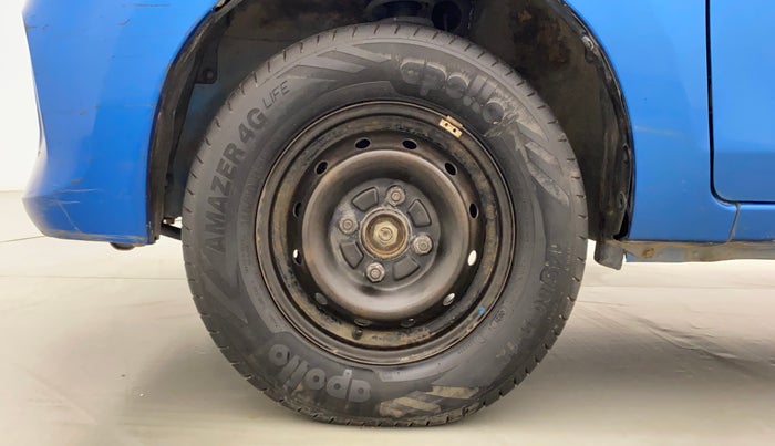 2017 Maruti Alto 800 LXI, Petrol, Manual, 1,21,145 km, Left Front Wheel