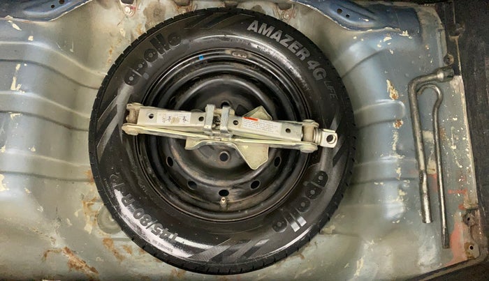 2017 Maruti Alto 800 LXI, Petrol, Manual, 1,21,145 km, Spare Tyre