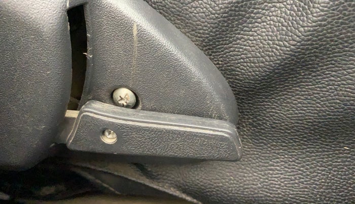 2017 Maruti Alto 800 LXI, Petrol, Manual, 1,21,145 km, Driver Side Adjustment Panel