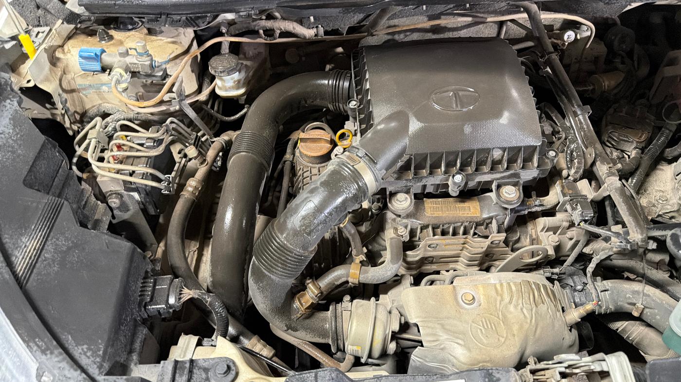 2021 Tata NEXON XZA PLUS SUNROOF PETROL, CNG, Automatic, 92,625 km, Engine View - Right