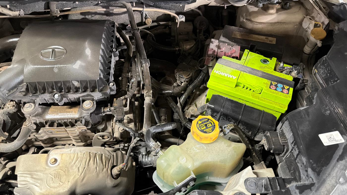 2021 Tata NEXON XZA PLUS SUNROOF PETROL, CNG, Automatic, 92,625 km, Engine View - Left
