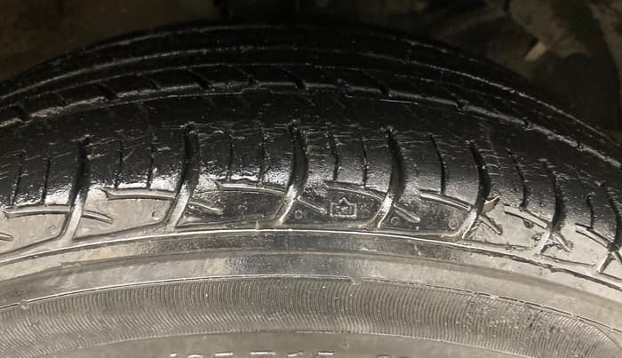 2019 Maruti Baleno DELTA PETROL 1.2, Petrol, Manual, 39,991 km, Right Front Tyre Tread