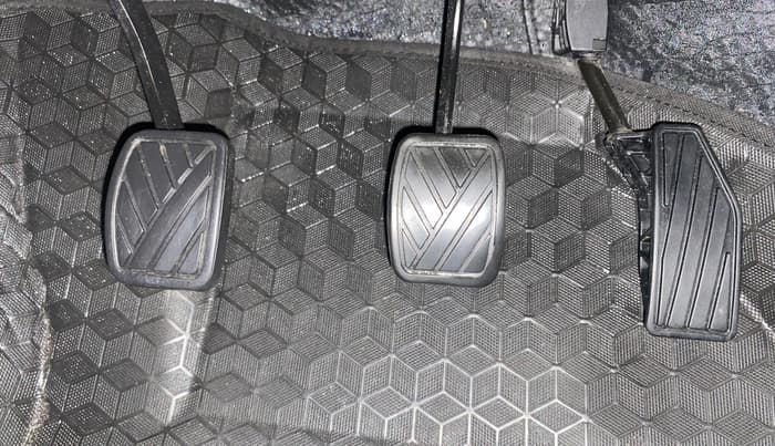 2019 Maruti Baleno DELTA PETROL 1.2, Petrol, Manual, 39,991 km, Pedals