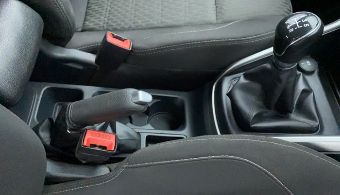 2018 Ford Ecosport 1.5 TITANIUM TI VCT, Petrol, Manual, 24,544 km, Gear Lever