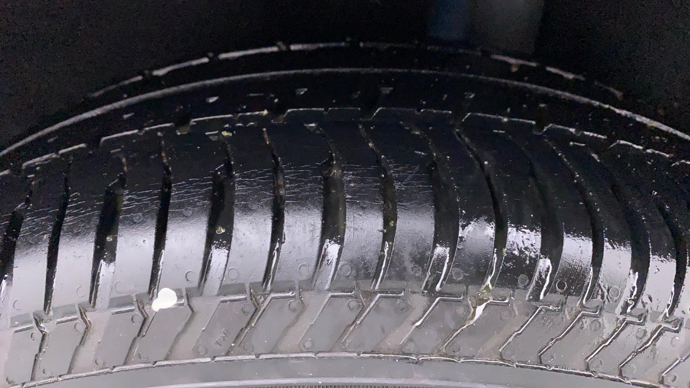 2018 Ford Ecosport 1.5 TITANIUM TI VCT, Petrol, Manual, 24,544 km, Left Rear Tyre Tread