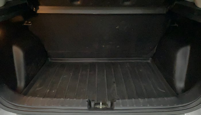 2021 KIA SONET HTX 1.0 IMT, Petrol, Manual, 57,281 km, Boot Inside