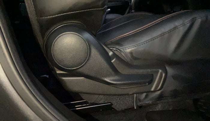 2025 Maruti FRONX DELTA PLUS 1.2L AGS, Petrol, Automatic, 977 km, Driver Side Adjustment Panel