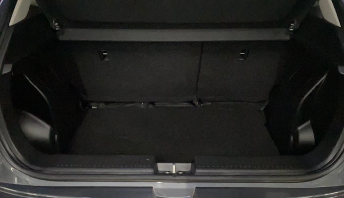 2025 Maruti FRONX DELTA PLUS 1.2L AGS, Petrol, Automatic, 977 km, Boot Inside