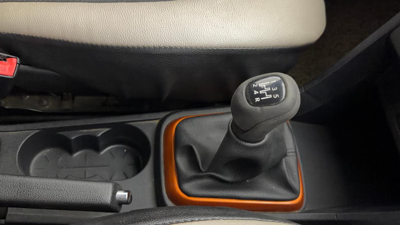 2018 Tata TIAGO NRG PETROL, Petrol, Manual, 72,518 km, Gear Lever