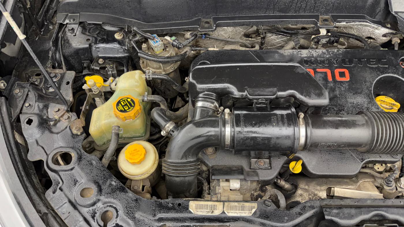 2020 Tata Harrier XT PLUS 2.0L KRYOTEC DARK EDITON, Diesel, Manual, 1,24,650 km, Engine View - Right