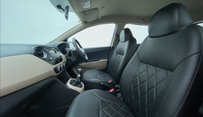 2016 Hyundai Grand i10 SPORTZ 1.2 KAPPA VTVT, Petrol, Manual, 41,556 km, Right Side Front Door Cabin