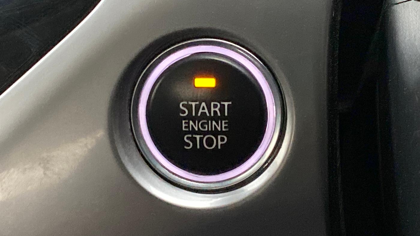 2018 Tata NEXON XZ PLUS PETROL, Petrol, Manual, 46,978 km, Keyless Start/ Stop Button