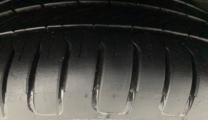 2020 Tata NEXON XZA PLUS PETROL, Petrol, Automatic, 73,896 km, Right Front Tyre Tread