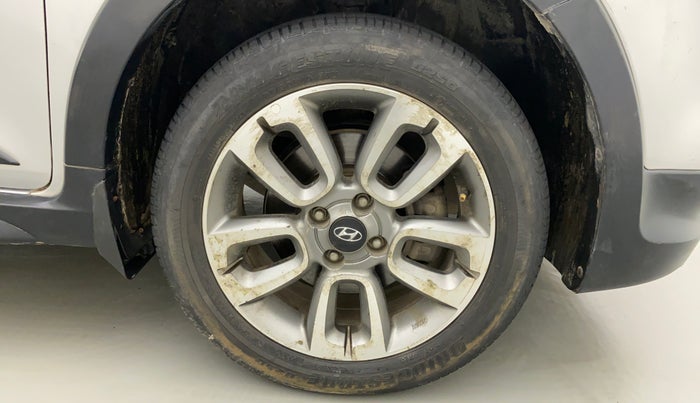 2015 Hyundai i20 Active 1.2 S, Petrol, Manual, 60,461 km, Right Front Wheel
