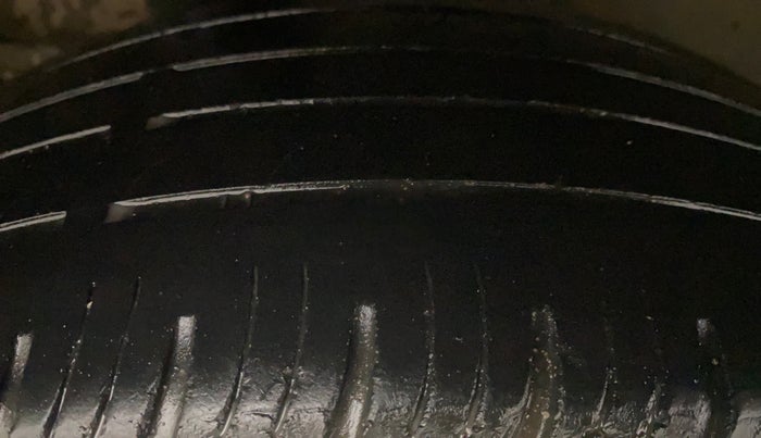 2019 Hyundai VENUE SX PLUS 1.0 TURBO DCT, Petrol, Automatic, 61,795 km, Right Rear Tyre Tread