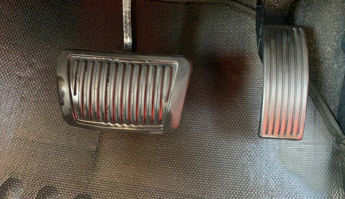 2019 Hyundai VENUE SX PLUS 1.0 TURBO DCT, Petrol, Automatic, 61,795 km, Pedals