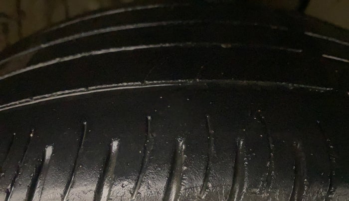 2019 Hyundai VENUE SX PLUS 1.0 TURBO DCT, Petrol, Automatic, 61,795 km, Right Front Tyre Tread