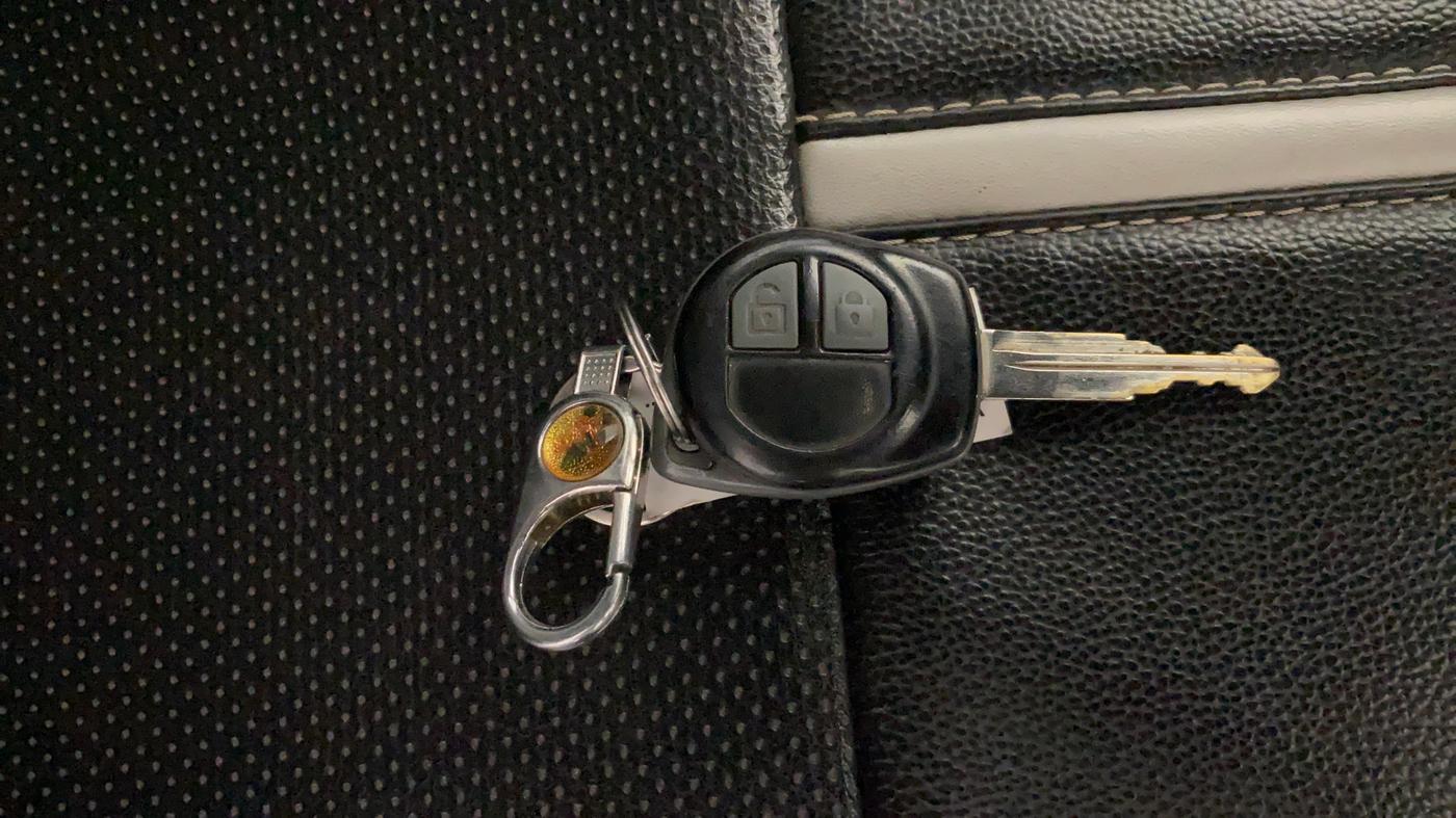 2020 Maruti Alto VXI, Petrol, Manual, 48,656 km, Key Close Up
