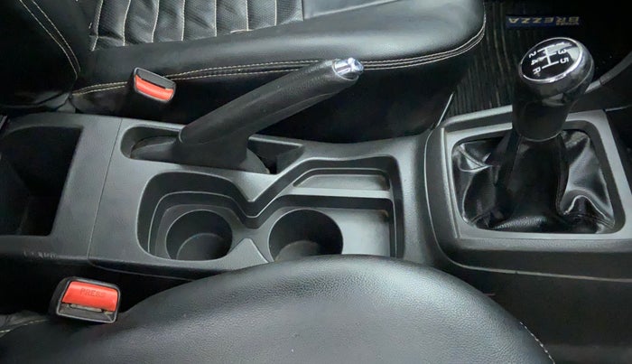 2016 Maruti Vitara Brezza ZDI, Diesel, Manual, 53,851 km, Gear Lever
