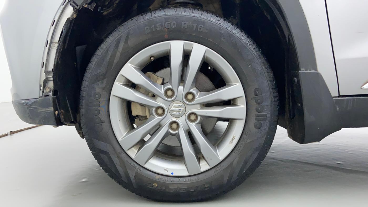 2016 Maruti Vitara Brezza ZDI, Diesel, Manual, 53,851 km, Left Front Wheel