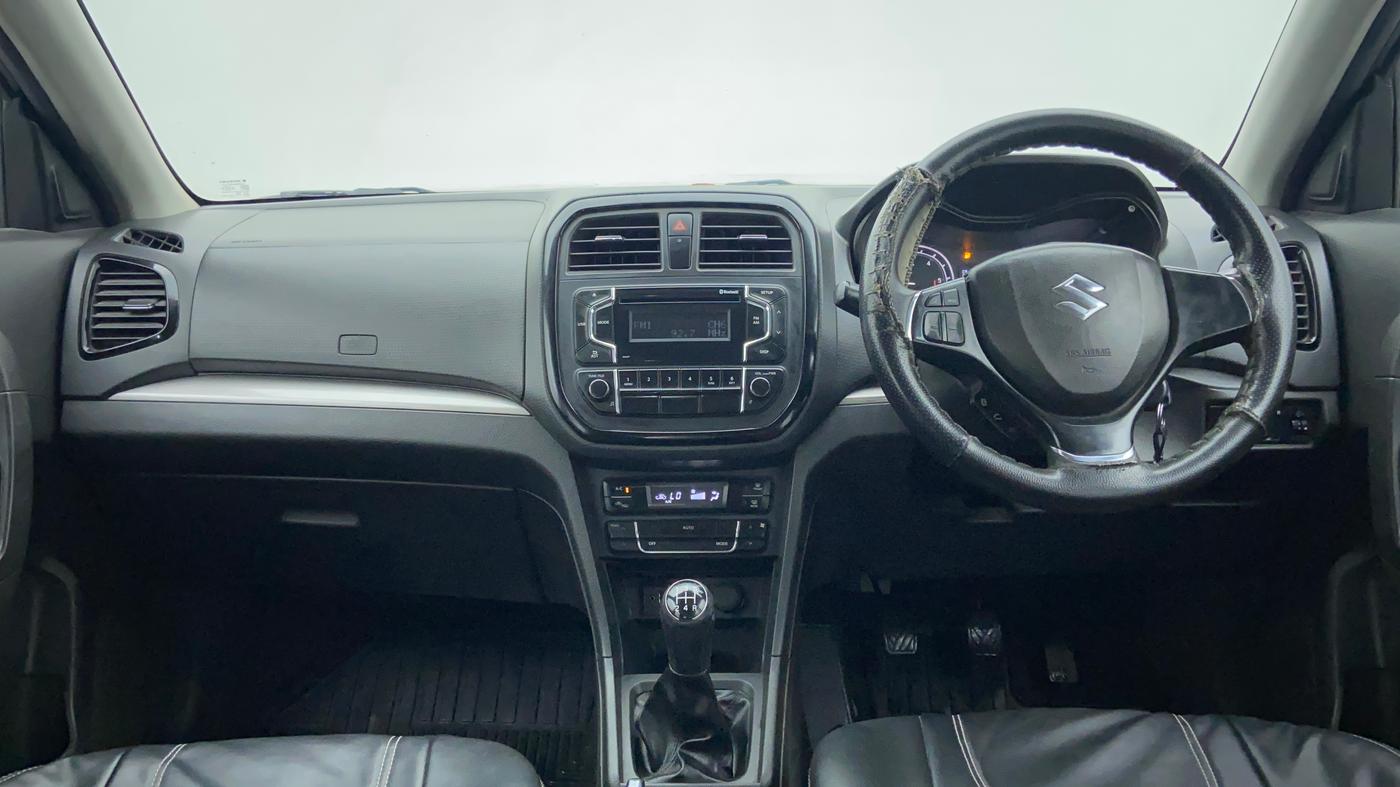 2016 Maruti Vitara Brezza ZDI, Diesel, Manual, 53,851 km, Dashboard