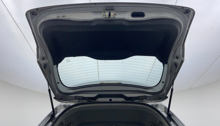 2016 Maruti Vitara Brezza ZDI, Diesel, Manual, 53,851 km, Boot Door Open