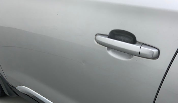 2016 Maruti Vitara Brezza ZDI, Diesel, Manual, 53,851 km, Front passenger door - Minor scratches