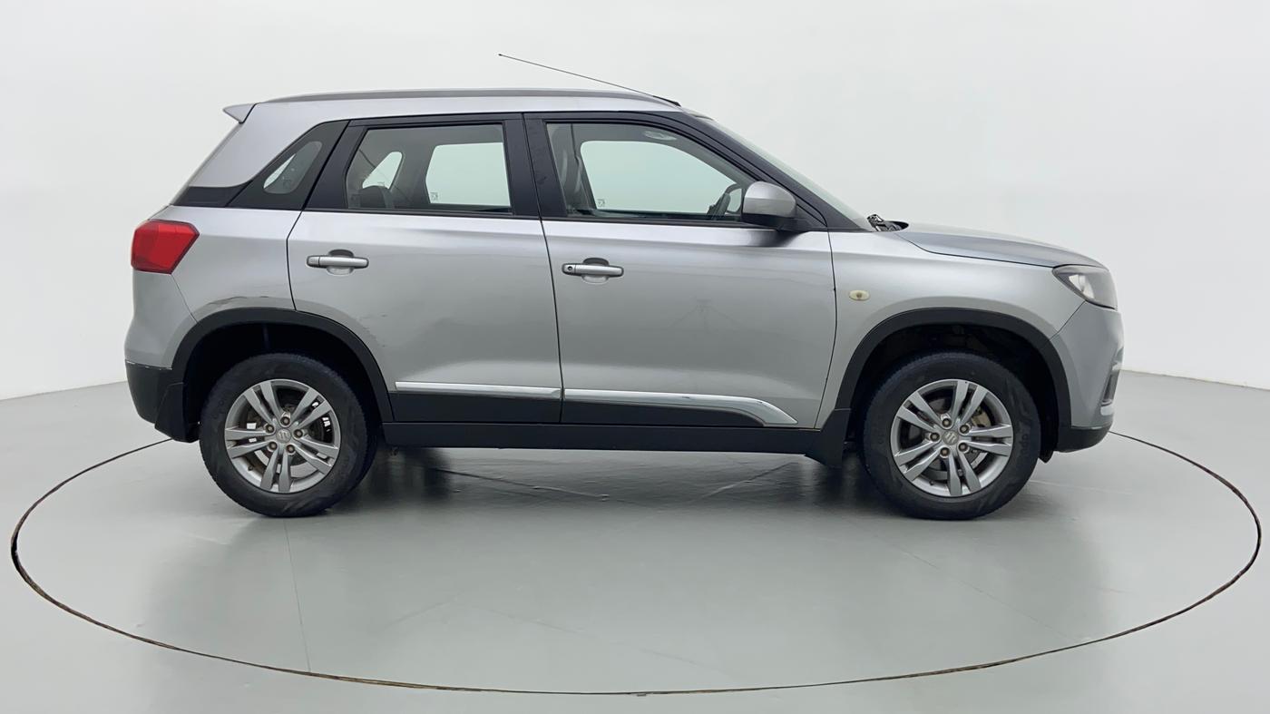 2016 Maruti Vitara Brezza ZDI, Diesel, Manual, 53,851 km, Right Side View