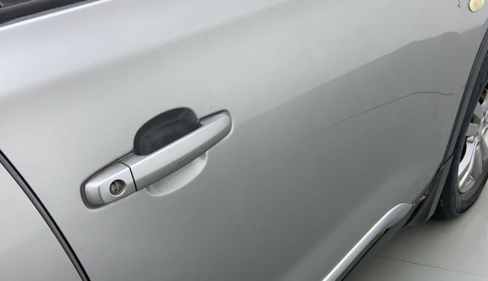 2016 Maruti Vitara Brezza ZDI, Diesel, Manual, 53,851 km, Driver-side door - Slightly dented