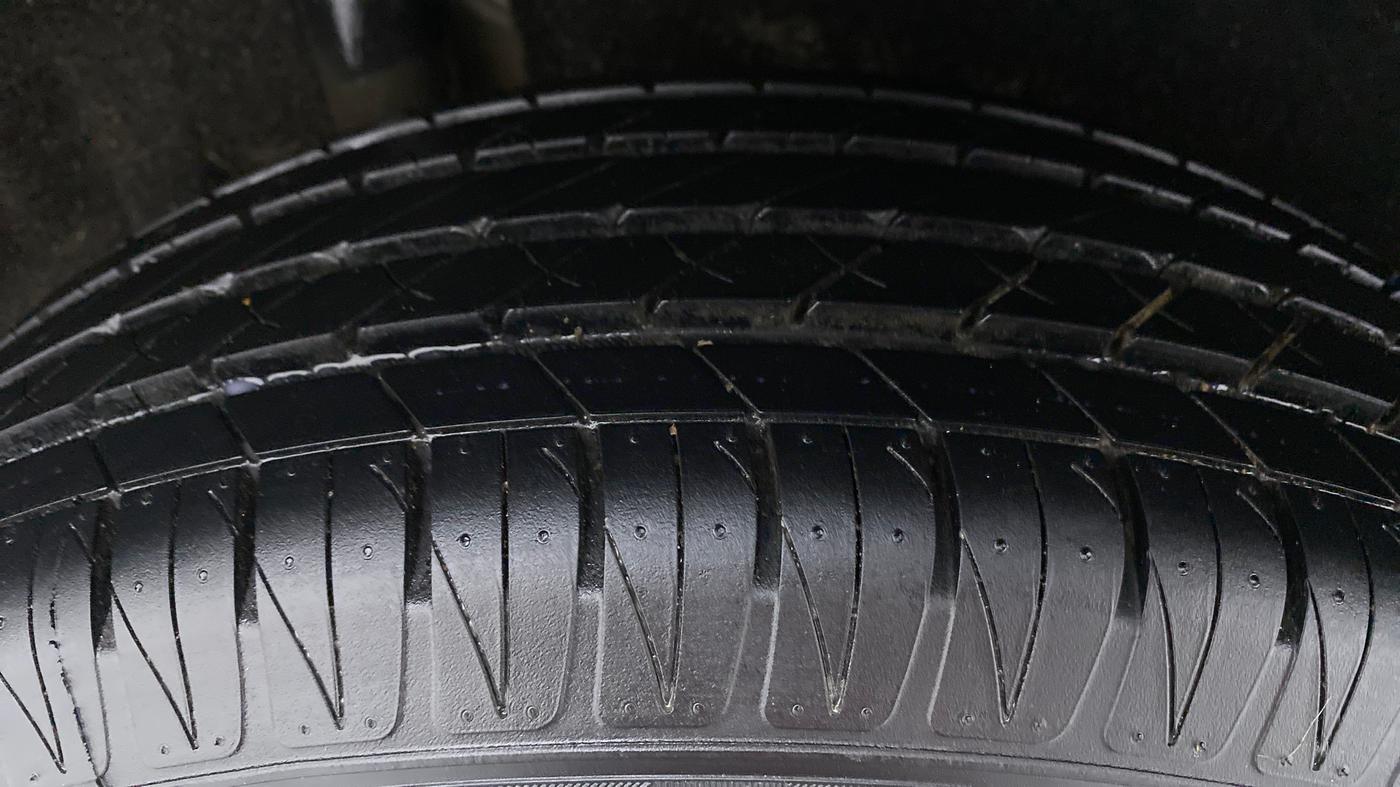 2018 Maruti Vitara Brezza ZDI, Diesel, Manual, 55,534 km, Right Rear Tyre Tread