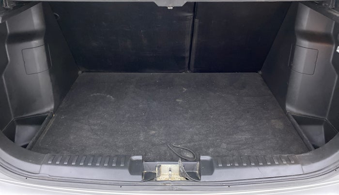 2018 Maruti Vitara Brezza ZDI, Diesel, Manual, 55,534 km, Boot Inside