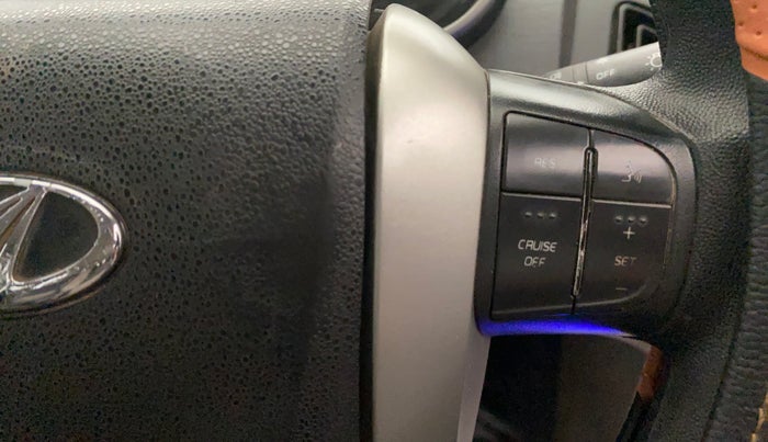 2018 Mahindra XUV500 W6, Diesel, Manual, 69,710 km, Adaptive Cruise Control