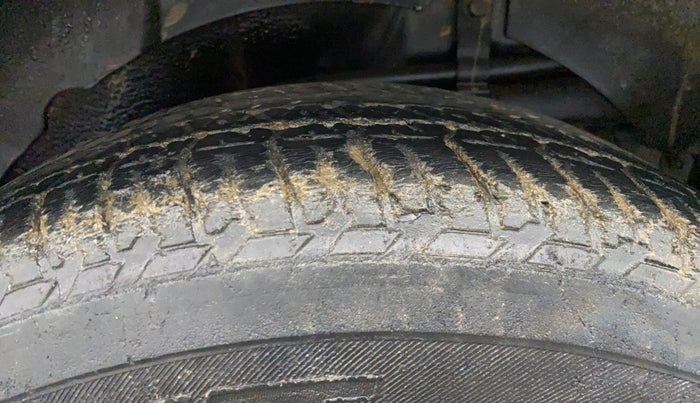 2018 Mahindra XUV500 W6, Diesel, Manual, 69,710 km, Left Rear Tyre Tread