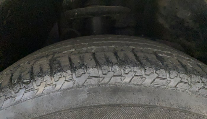 2018 Mahindra XUV500 W6, Diesel, Manual, 69,710 km, Right Front Tyre Tread