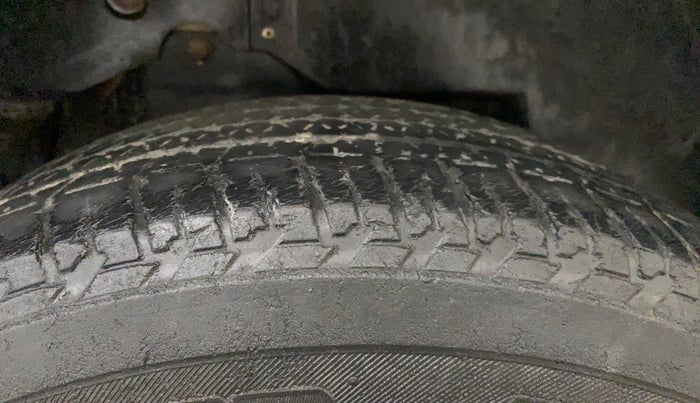 2018 Mahindra XUV500 W6, Diesel, Manual, 69,710 km, Right Rear Tyre Tread