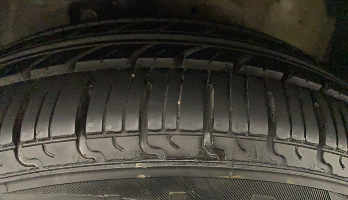 2014 Maruti Celerio VXI AMT, Petrol, Automatic, 35,868 km, Right Front Tyre Tread
