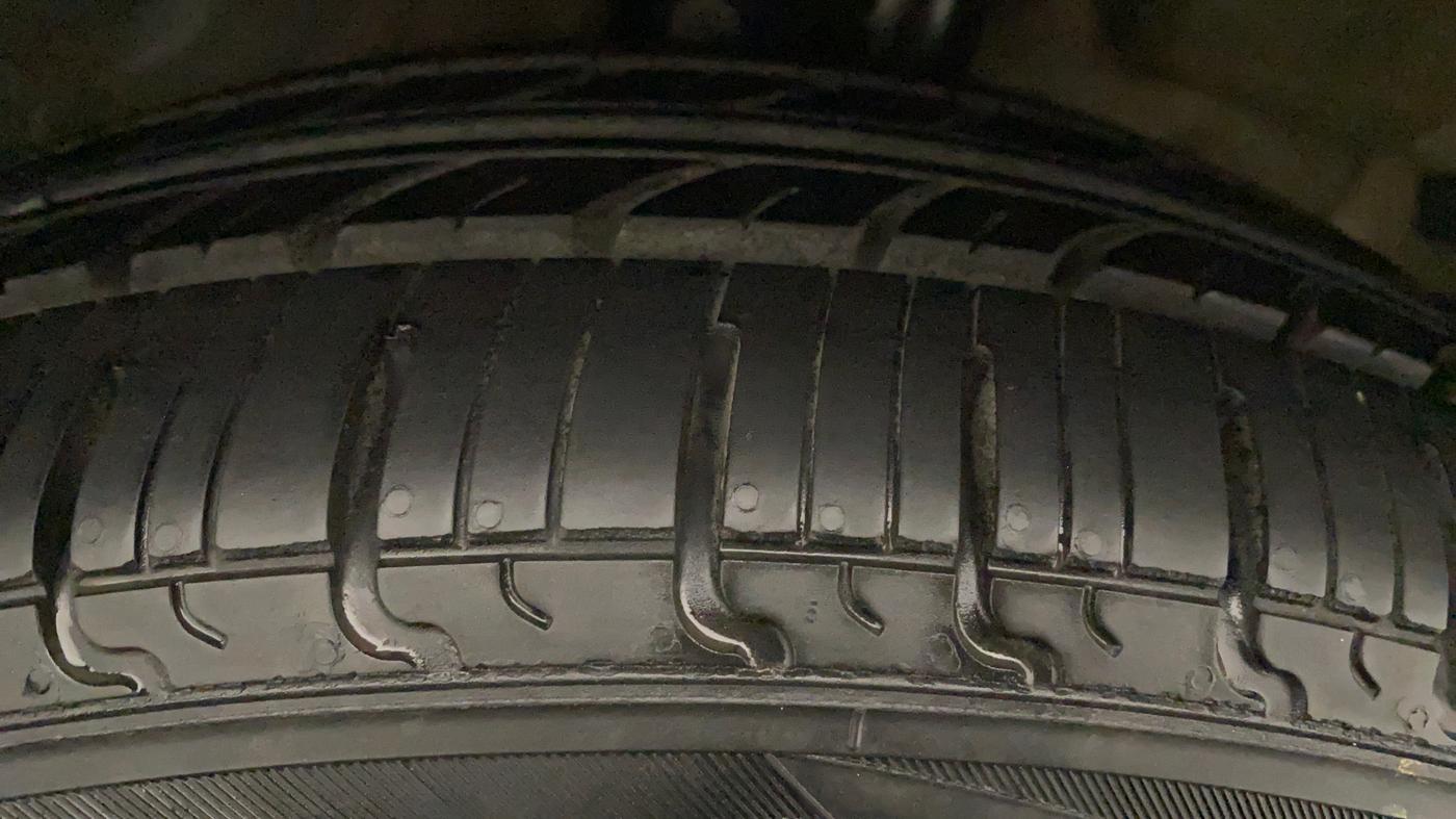 2014 Maruti Celerio VXI AMT, Petrol, Automatic, 35,868 km, Right Rear Tyre Tread