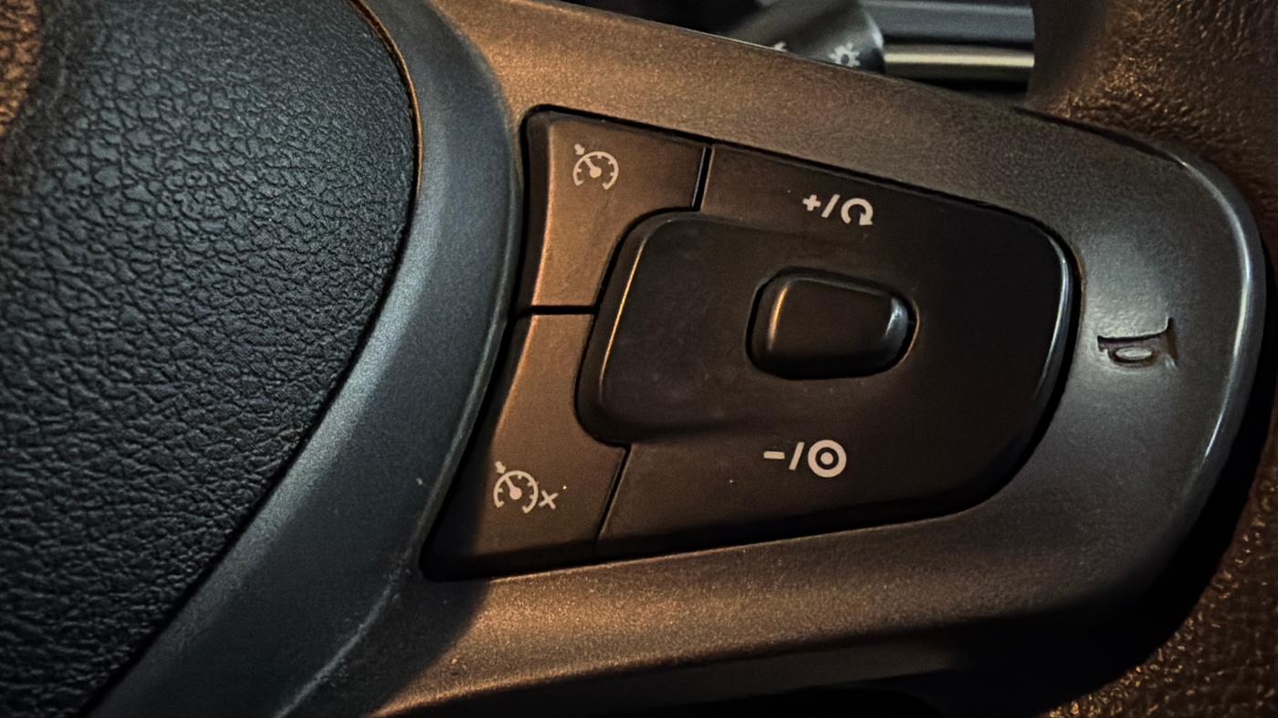 2024 Tata PUNCH ACCOMPLISHED DAZZLE PACK AMT, Petrol, Automatic, 42,564 km, Adaptive Cruise Control