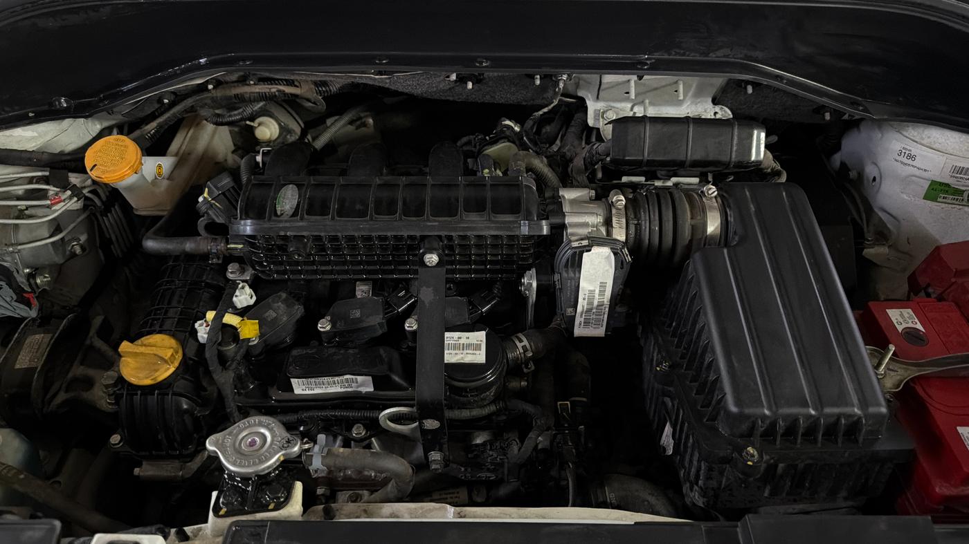 2024 Tata PUNCH ACCOMPLISHED DAZZLE PACK AMT, Petrol, Automatic, 42,564 km, Engine View