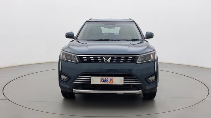 2022 Mahindra XUV300 W8 (O) 1.2 PETROL AMT, Petrol, Automatic, 6,910 km, Front