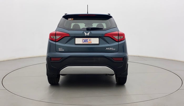 2022 Mahindra XUV300 W8 (O) 1.2 PETROL AMT, Petrol, Automatic, 6,910 km, Back/Rear