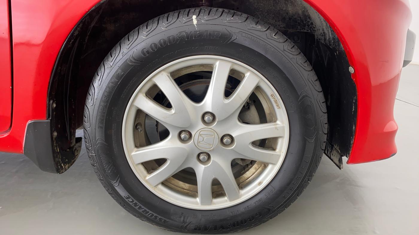 2015 Honda Brio 1.2 VX AT I VTEC, Petrol, Automatic, 18,942 km, Right Front Wheel