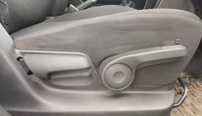 2015 Maruti Swift ZXI, Petrol, Manual, 1,12,676 km, Driver Side Adjustment Panel