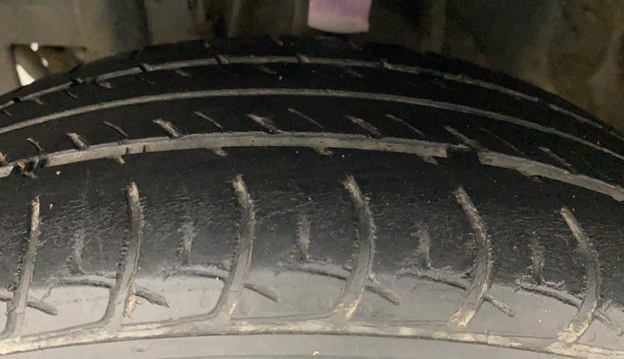 2019 Datsun Go Plus T(O), Petrol, Manual, 26,897 km, Left Front Tyre Tread