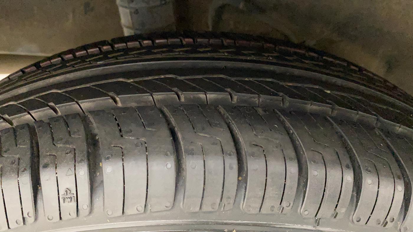 2019 Datsun Go Plus T(O), CNG, Manual, 26,897 km, Right Rear Tyre Tread