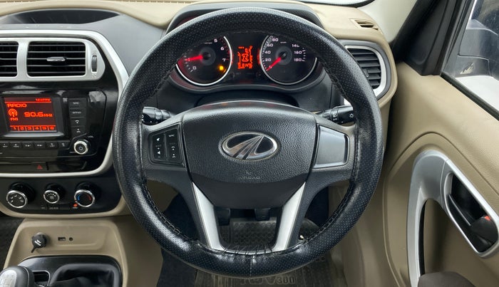 2015 Mahindra TUV300 T8, Diesel, Manual, 81,525 km, Steering Wheel Close Up