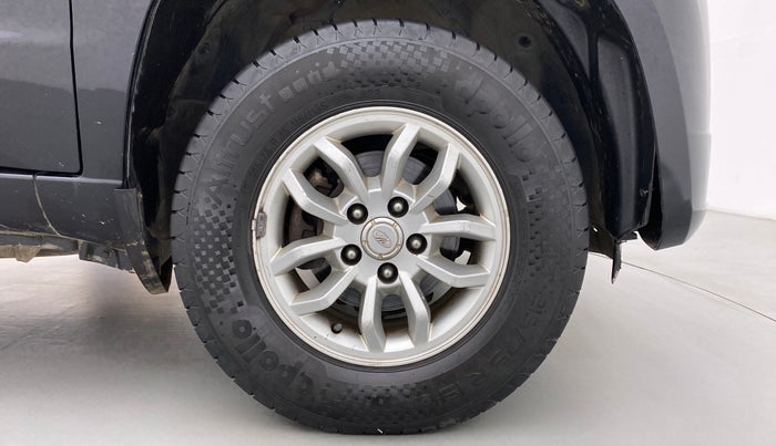 2015 Mahindra TUV300 T8, Diesel, Manual, 81,525 km, Right Front Wheel