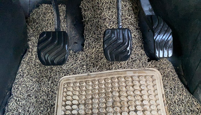 2021 Nissan MAGNITE XV PREMIUM, Petrol, Manual, 81,633 km, Pedals