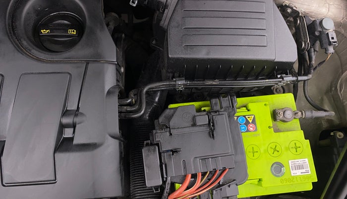 2017 Volkswagen Ameo HIGHLINE PLUS 1.5L AT 16 ALLOY, Diesel, Automatic, 1,37,489 km, Engine View - Left